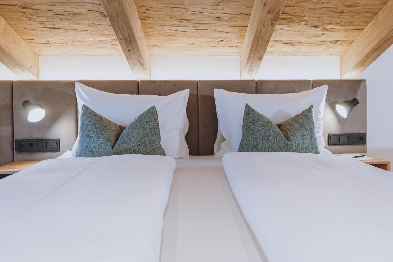 Zaglgut Hotel-Chalets Wellness & Views With Summer Card Included Kaprun Bagian luar foto