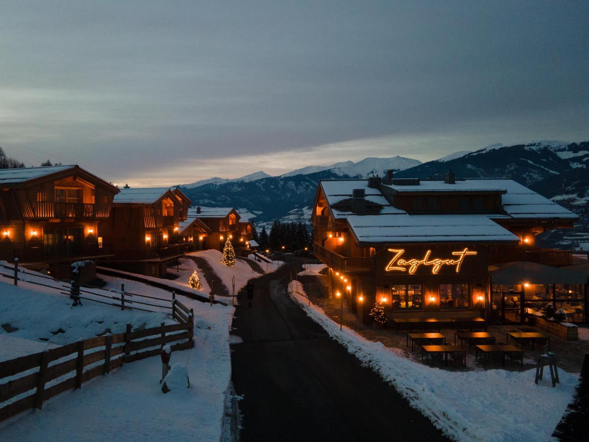 Zaglgut Hotel-Chalets Wellness & Views With Summer Card Included Kaprun Bagian luar foto